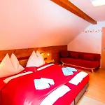 Gaestehaus Biobauernhof Mandl Κατάλυμα σε φάρμα Murau