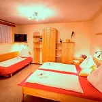 Gaestehaus Biobauernhof Mandl Κατάλυμα σε φάρμα *