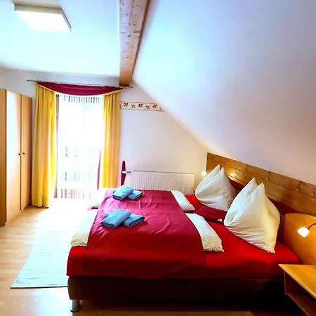 Farma Gaestehaus Biobauernhof Mandl *